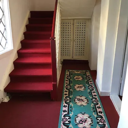 Sh Alifakovac Apartamento *